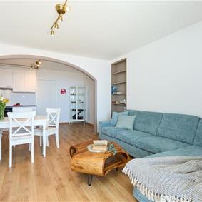 3 Bedroom Apartment with 2 Balconies near Dubrovnik Old Town, Sleeps 5-6